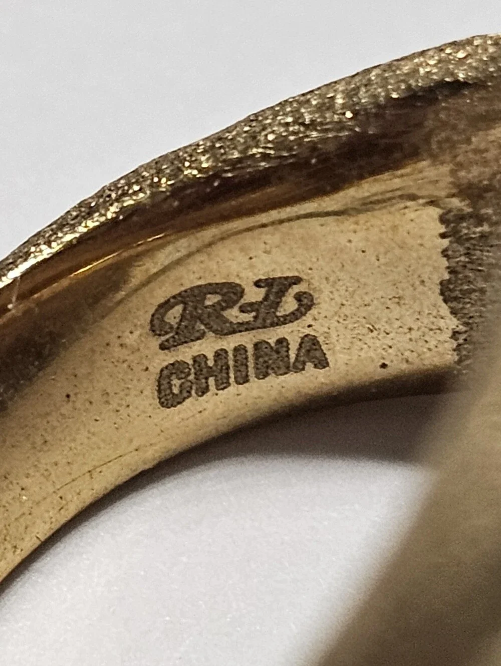 RJ Graziano Brutalist Sculptural Wave Ring Size 7 Gold Statement Ring